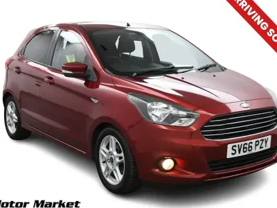 Used Ford Ka Plus Zetec 85 HP (62 kW) 2016 Red Hatchback