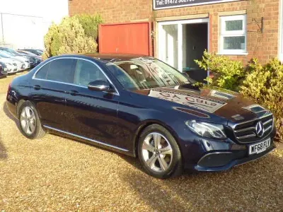 Used Mercedes E220 SE 194 HP (142 kW) 2018 Blue Sedan