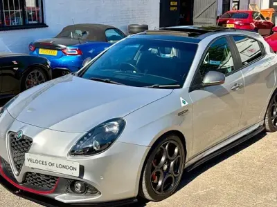 Begagnad Alfa Romeo Giulietta Veloce 241 HK (177 kW) 2018 Halvkombi