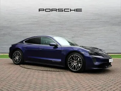 Begagnad Porsche Taycan 500 kW (680 HK) 2021 Blå Sedan
