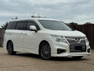 Used Nissan Elgrand 2018 White MPV