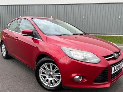 Used Ford Focus Titanium 125 HP (91 kW) 2012 Red Hatchback