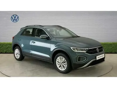 Used VW T-Roc Life 150 HP (110 kW) 2023 Blue SUV