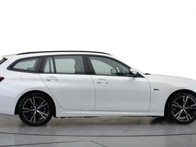 Used BMW 330e