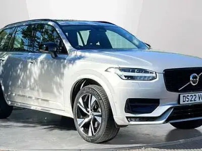 Used Volvo XC90 Plus 235 HP (172 kW) 2022 Metallic  silver dawn SUV