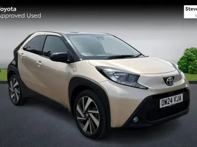 Used Toyota Aygo X 72 HP (52 kW) 2024 Beige SUV