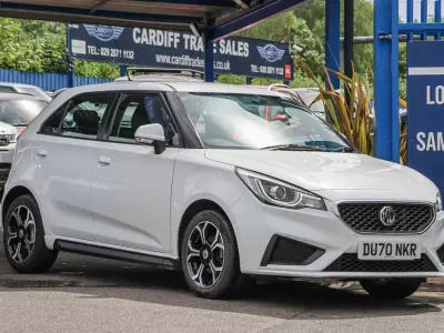 Używany MG MG3 Excite 106 KM (77 kW) 2020 Biały Hatchback