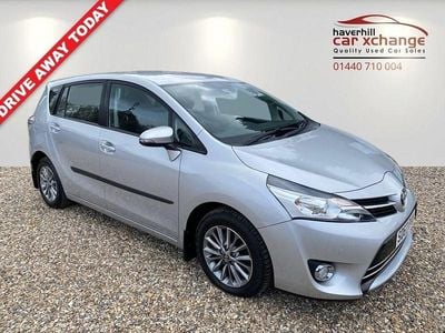 Used Toyota Verso 112 HP (82 kW) 2017 Silver MPV