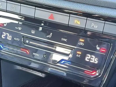 Begagnad VW T-Roc Black Edition 150 HK (110 kW) 2025 Svart SUV