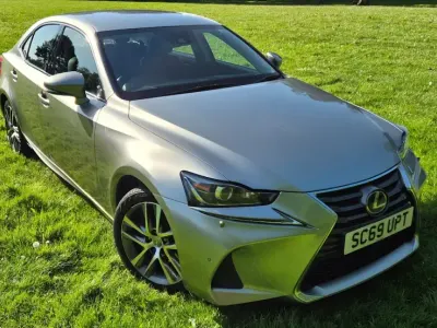Used Lexus IS300h
