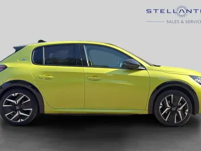 Used Peugeot e-208 GT 113 kW (154 HP) 2024 Yellow Hatchback