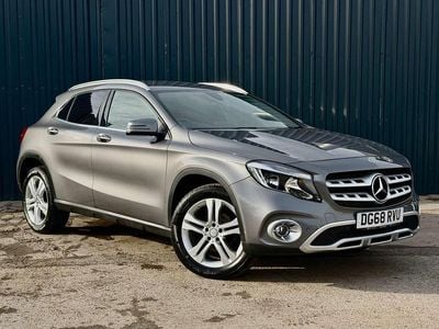 Mercedes GLA220