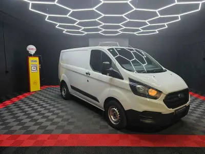 Used Ford Transit Custom S 105 HP (77 kW) 2021 White Van