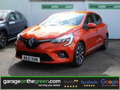 Used Renault Clio V Iconic 90 HP (66 kW) 2021 Orange Hatchback