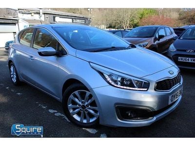 Używany Kia Ceed 133 KM (97 kW) 2016 Srebrny Hatchback