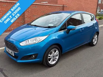 Used Ford Fiesta Zetec 100 HP (73 kW) 2016 Blue Hatchback