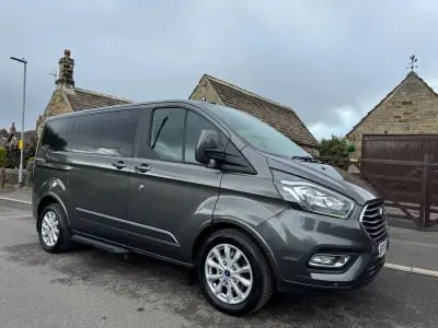 Usado Ford Tourneo Titanium 2019 Cinzento Monovolume
