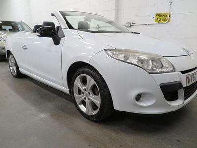 Used Renault Mégane Cabriolet Dynamique 2010 White Cabriolet