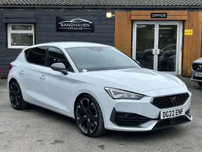 Used Cupra Leon VZ2 300 HP (220 kW) 2022 White Hatchback