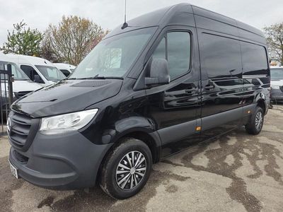 Begagnad Mercedes Sprinter Premium 2023 Svart Van