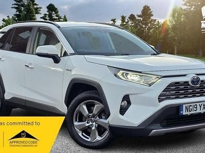 White Used 2019 Toyota RAV4 Hybrid SUV | £18,999 (Fair price)