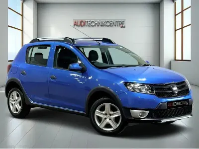 Used Dacia Sandero Ambiance 90 HP (66 kW) 2015 Azurite blue Hatchback