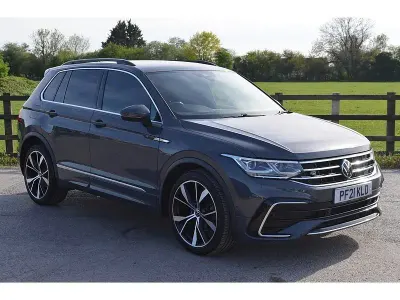 Usado VW Tiguan R-line 150 HP (110 kW) 2021 Cinzento SUV