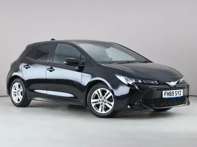 Begagnad Toyota Corolla 122 HK (89 kW) 2020 Svart Halvkombi