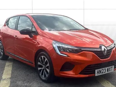 Used Renault Clio Evolution 145 HP (106 kW) 2023 Orange Hatchback
