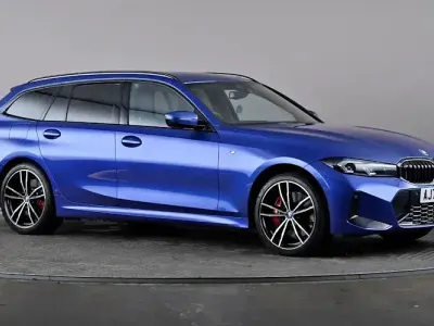Used BMW 330e M Sport 292 HP (214 kW) 2024 Blue Estate