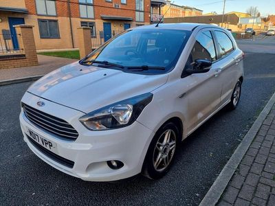 Used Ford Ka Plus Zetec 85 HP (62 kW) 2017 White Hatchback
