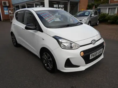Used Hyundai i10 2019 White Hatchback