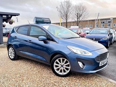 Used Ford Fiesta Titanium 120 HP (88 kW) 2018 Blue Hatchback