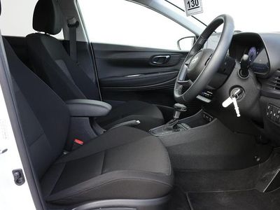 Used Hyundai Bayon Premium 100 HP (73 kW) 2024 White SUV