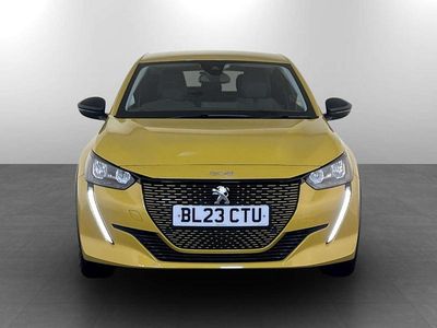 Used Peugeot e-208 Allure+ 100 kW (136 HP) 2023 Yellow Hatchback