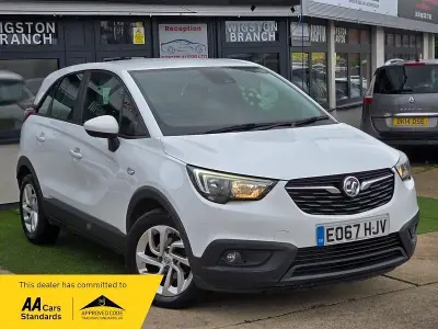 Used Vauxhall Crossland X 81 HP (59 kW) 2017 White SUV