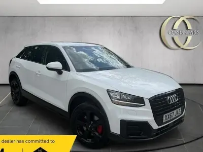Used Land Rover Range Rover evoque HSE Dynamic 179 HP (131 kW) 2019 White SUV