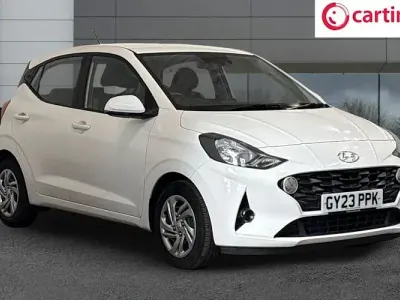 Used Hyundai i10 SE 67 HP (49 kW) 2022 White Hatchback