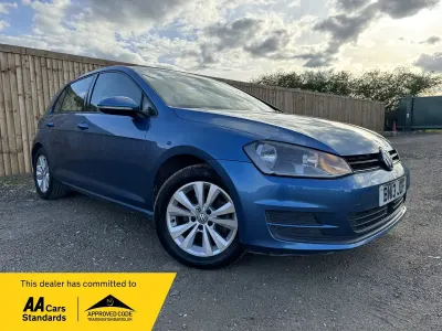 Używany VW Golf VII SE 105 KM (77 kW) 2013 Niebieski Hatchback