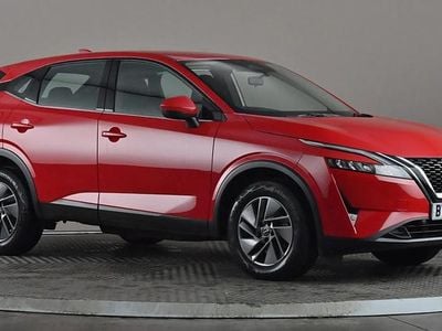 Used Nissan Qashqai Acenta Premium 140 HP (102 kW) 2022 Red SUV