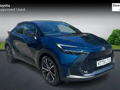 Used Toyota C-HR 140 HP (102 kW) 2026 Blue SUV