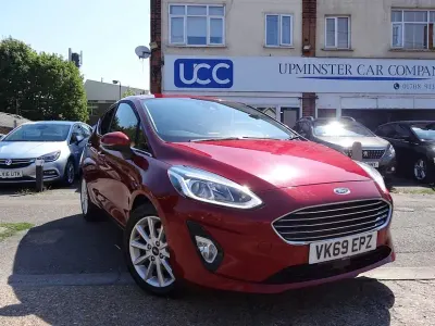 Used Ford Fiesta Titanium 100 HP (73 kW) 2019 Red Hatchback