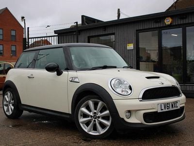 Used Mini Cooper S Hatch 184 HP (135 kW) 2011 White Hatchback