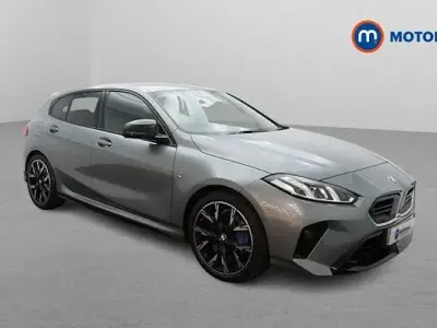 Usado BMW M135 300 HP (220 kW) 2025 Cinzento Citadino