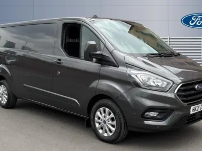 Käytetty Ford Transit Custom Limited 170 HP (125 kW) 2021 Van