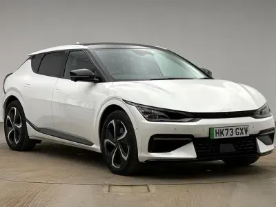 Begagnad Kia EV6 GT-Line S 166 kW (226 HK) 2023 Vit SUV