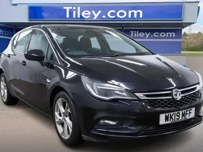 Used Vauxhall Astra SRi 150 HP (110 kW) 2019 Black Hatchback