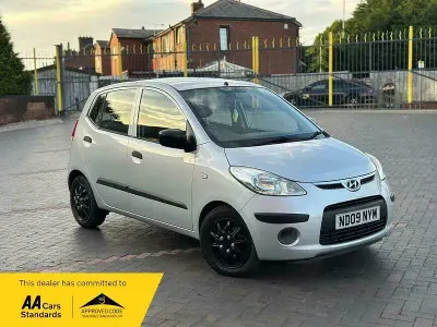 Used Hyundai i10 Classic 77 HP (56 kW) 2009 Silver Hatchback