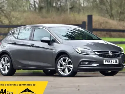 Used Vauxhall Astra SRi 150 HP (110 kW) 2019 Grey Hatchback