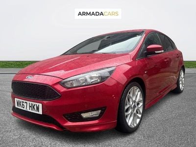 Used Ford Focus ST-Line 120 HP (88 kW) 2017 Red Hatchback